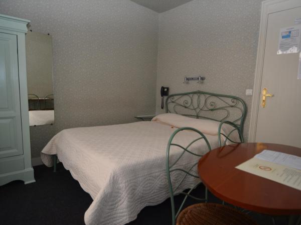 Port Royal Hotel : photo 8 de la chambre chambre double standard avec douche et toilettes privatives