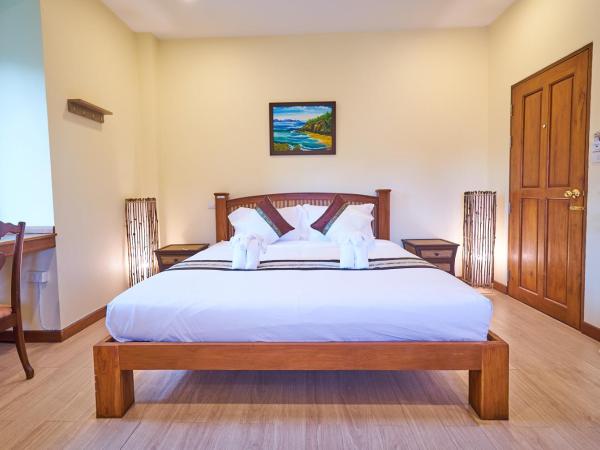 Mina Garden Villa Resort : photo 2 de la chambre chambre double ou lits jumeaux avec salle de bains privative