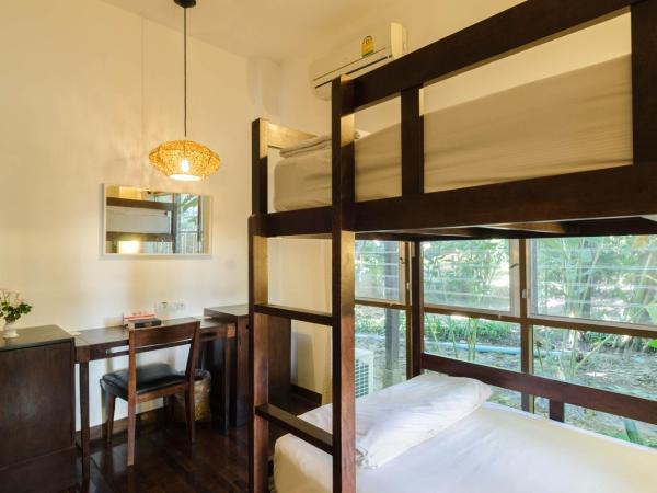 Eco Resort Chiang Mai : photo 4 de la chambre lits superposés en dortoir avec salle de bains commune (2 adultes)