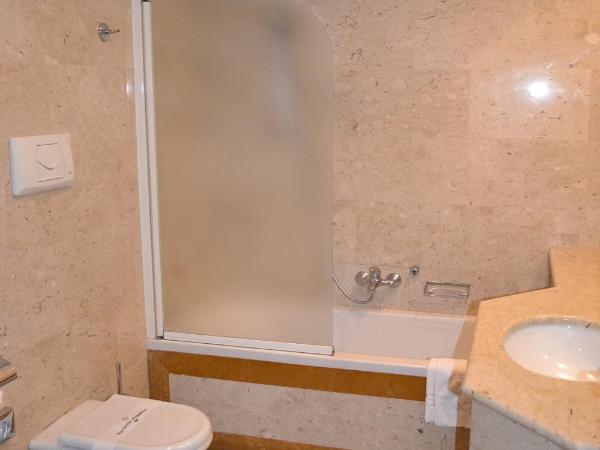 Hotel La Ville : photo 7 de la chambre chambre double ou lits jumeaux classique