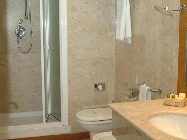 Hotel La Ville : photo 1 de la chambre chambre double ou lits jumeaux classique