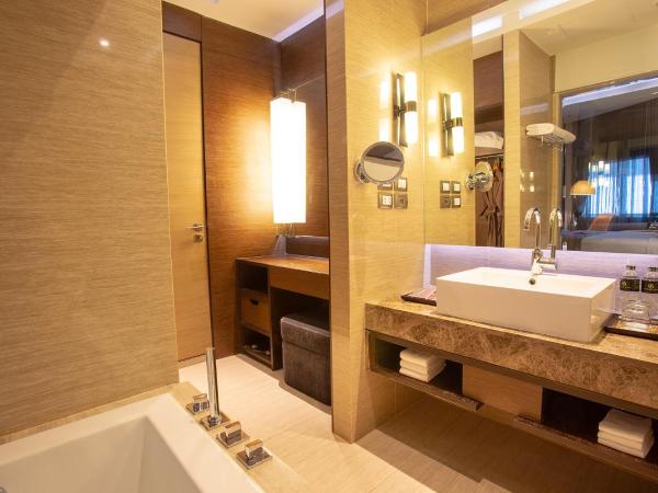 Graceland Bangkok by Grace Hotel - SHA Extra Plus : photo 5 de la chambre suite lune de miel