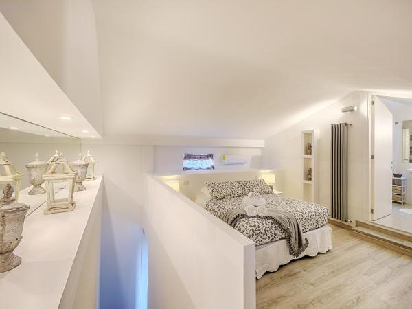 Siena Vip B&B : photo 4 de la chambre appartement 2 chambres en duplex