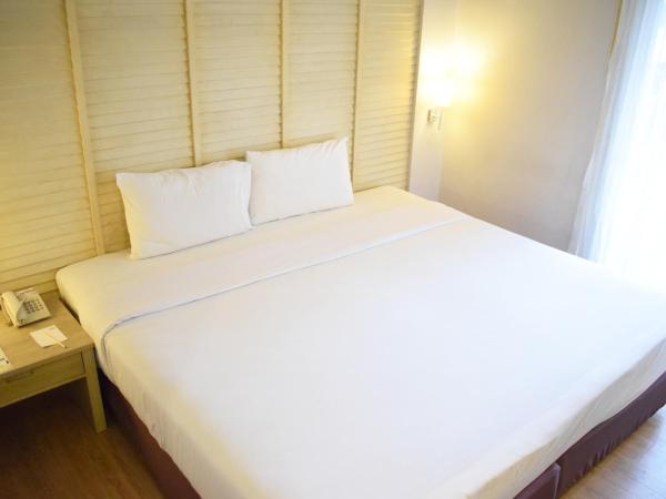 Trang Hotel Bangkok - SHA Plus : photo 9 de la chambre chambre double ou lits jumeaux premium