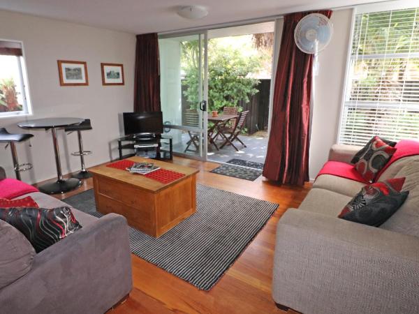 Sumner Bay Motel : photo 4 de la chambre appartement 2 chambres