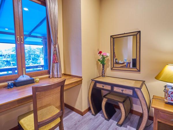 Mina Garden Villa Resort : photo 3 de la chambre chambre lit queen-size - vue sur piscine