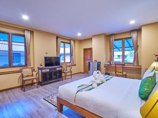 Mina Garden Villa Resort : photo 6 de la chambre chambre lit queen-size - vue sur piscine