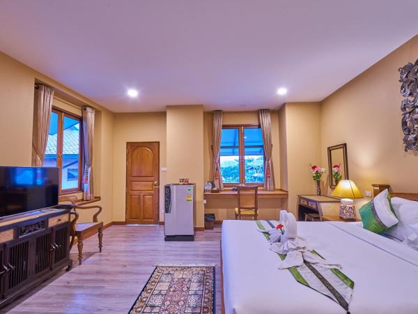 Mina Garden Villa Resort : photo 10 de la chambre chambre lit queen-size - vue sur piscine