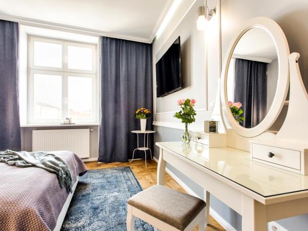 Main Square Apartments : photo 4 de la chambre appartement - vue sur place principale