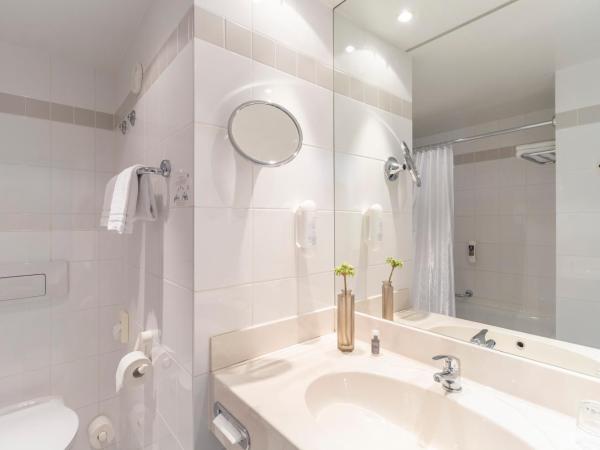 Ramada by Wyndham Hannover Messe : photo 1 de la chambre chambre standard - 1 lit queen-size