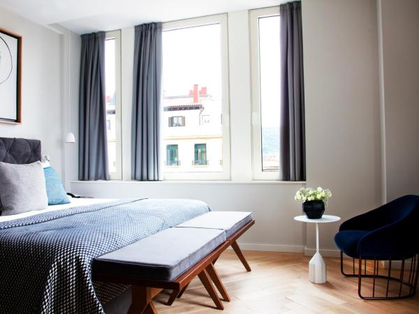 Lasala Plaza Hotel : photo 10 de la chambre hébergement double historique d'angle