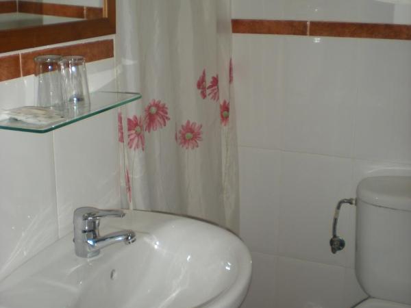 Hostal la Hispanidad : photo 4 de la chambre chambre simple