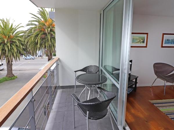 Sumner Bay Motel : photo 9 de la chambre appartement en duplex