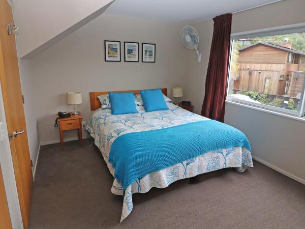 Sumner Bay Motel : photo 6 de la chambre appartement en duplex