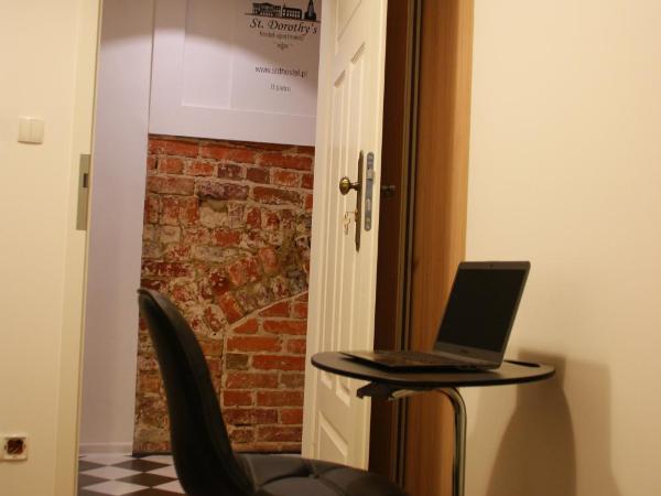 St. Dorothys hostel - apartments : photo 5 de la chambre chambre lits jumeaux