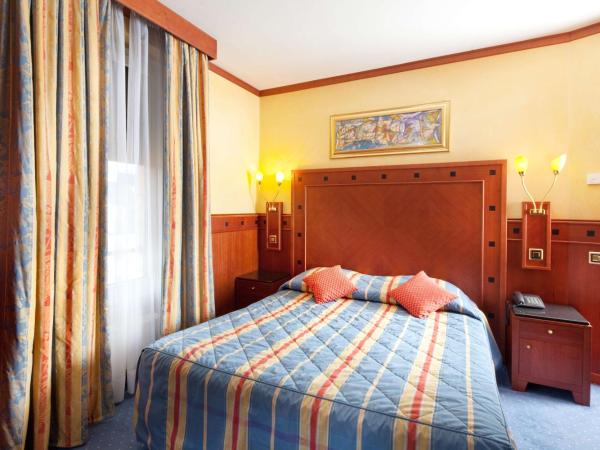 Hotel Strasbourg : photo 3 de la chambre chambre double