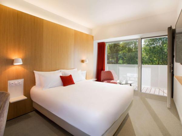 Best Western Plus Hotel Divona Cahors : photo 3 de la chambre chambre lit queen-size confort - non-fumeurs 