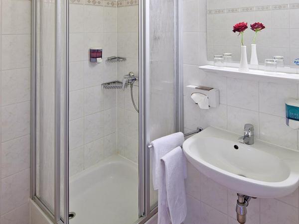 NOVAPARK Flugzeughotel Graz : photo 3 de la chambre chambre double Économique