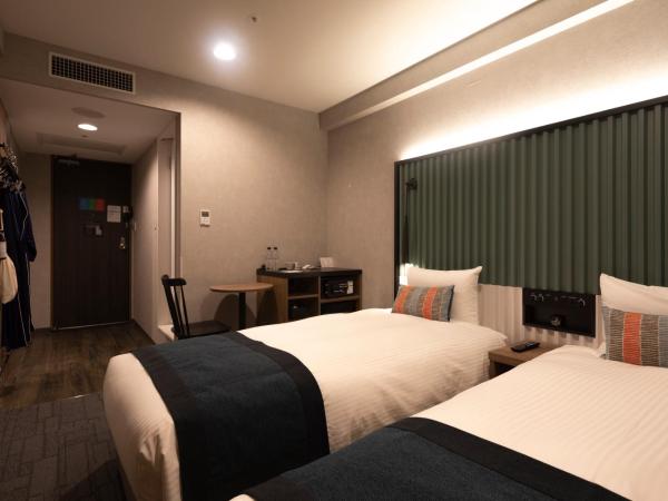 THE KNOT TOKYO Shinjuku : photo 2 de la chambre 17sqm superior twin room with park view - non-smoking
