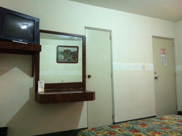 Hotel Dos Naciones : photo 3 de la chambre chambre lits jumeaux