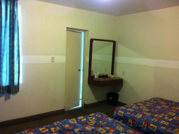 Hotel Dos Naciones : photo 3 de la chambre chambre familiale