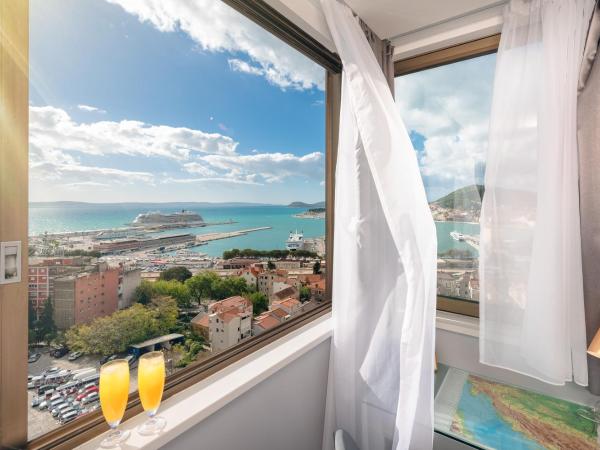 Royal Suites-Sky : photo 7 de la chambre studio - vue sur mer