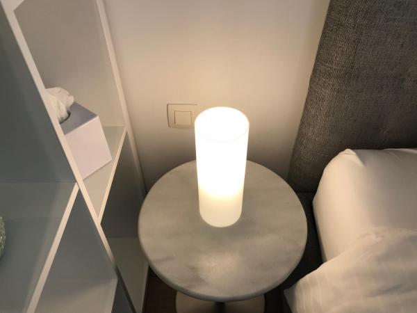 Antwerp Business Suites : photo 3 de la chambre grande chambre double d'angle