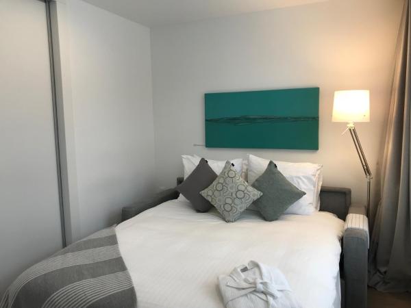 Antwerp Business Suites : photo 3 de la chambre petite chambre standard - vue sur ville