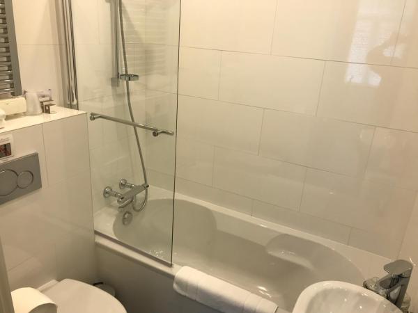 Antwerp Business Suites : photo 5 de la chambre petite chambre standard - vue sur ville