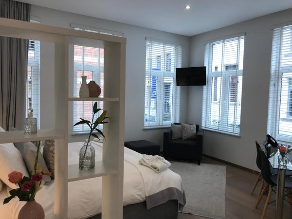 Antwerp Business Suites : photo 3 de la chambre grande chambre double