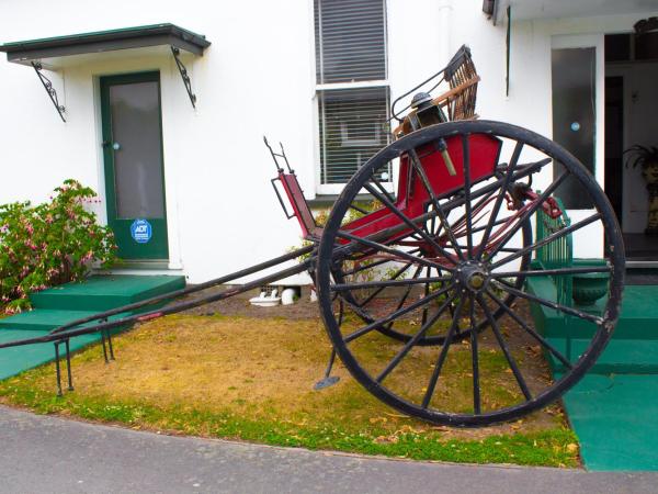 The Pier Lodge Bed And Breakfast : photo 5 de la chambre chambre double avec salle de bains commune