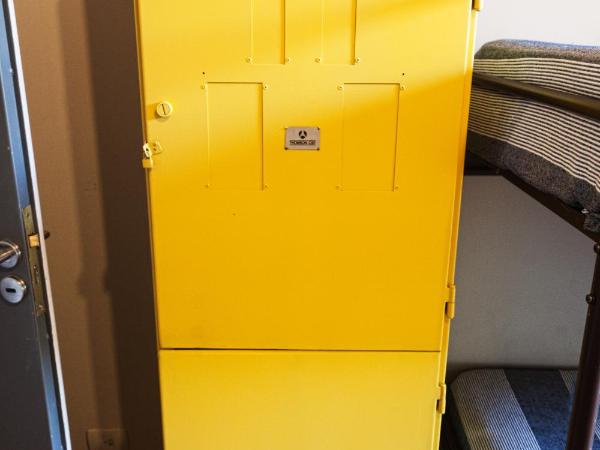 Puerto Limon Hostel : photo 5 de la chambre lit dans dortoir mixte de 8 lits