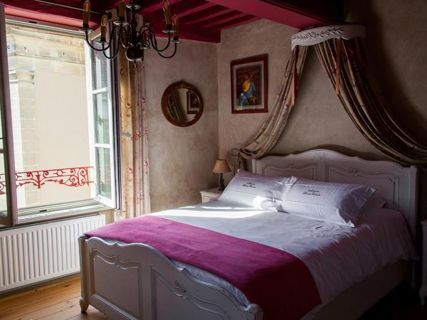 Manoir Sainte Victoire : photo 6 de la chambre chambre double avec salle de bains privative