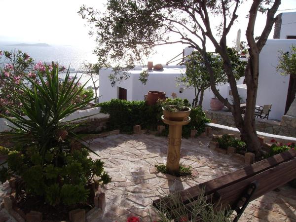 La Veranda of Mykonos Traditional Guesthouse : photo 9 de la chambre chambre double avec kitchenette - vue sur piscine