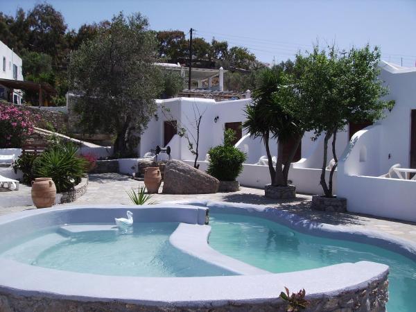 La Veranda of Mykonos Traditional Guesthouse : photo 9 de la chambre chambre double ou lits jumeaux - vue sur piscine