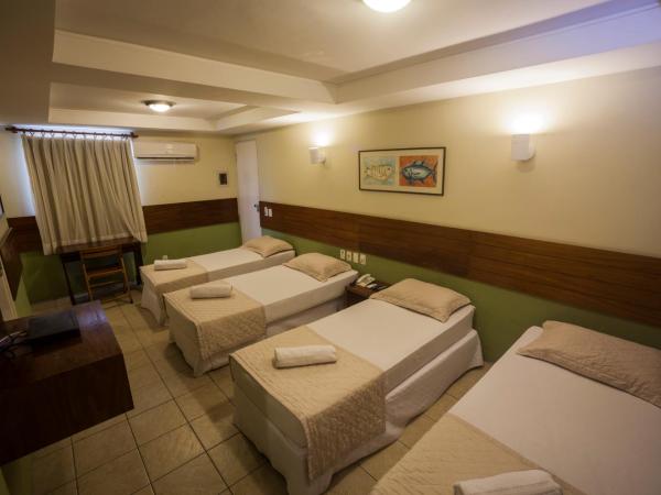 Portal Da Praia Hotel : photo 2 de la chambre chambre quadruple standard
