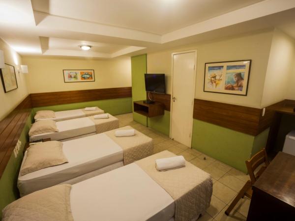 Portal Da Praia Hotel : photo 3 de la chambre chambre quadruple standard