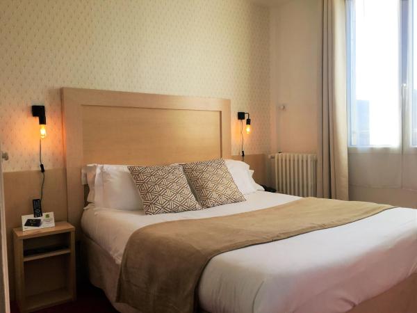 Hôtel Le Boeuf Couronné Chartres - Logis Hotels : photo 7 de la chambre chambre double classique