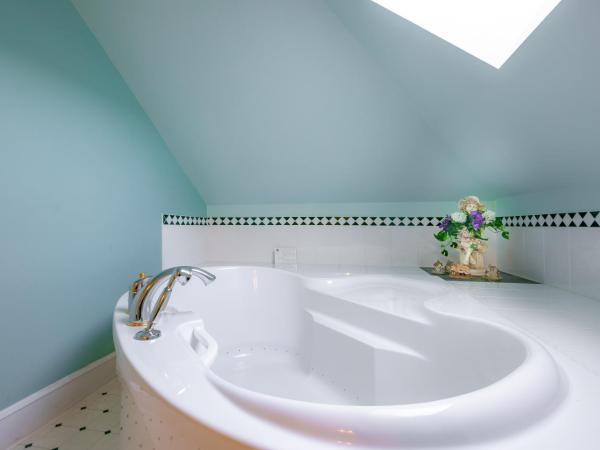 Amethyst Inn : photo 2 de la chambre chambre lit king-size deluxe