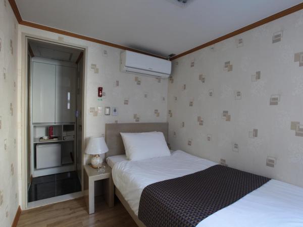 Hotel Daewoo Inn : photo 1 de la chambre chambre simple