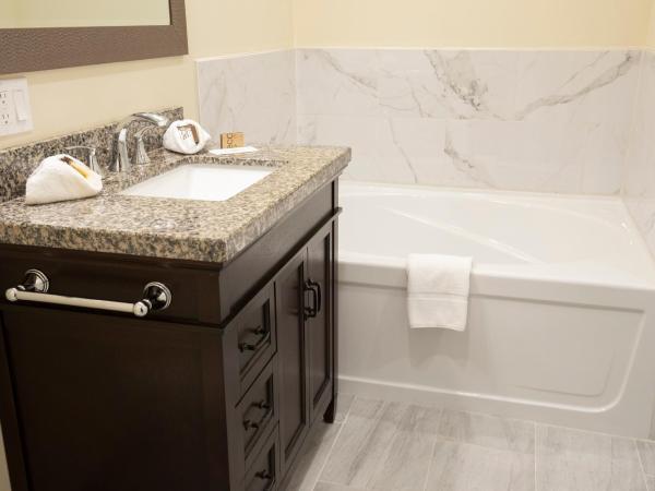 Banff Boutique Inn - Adults only : photo 4 de la chambre chambre lit king-size