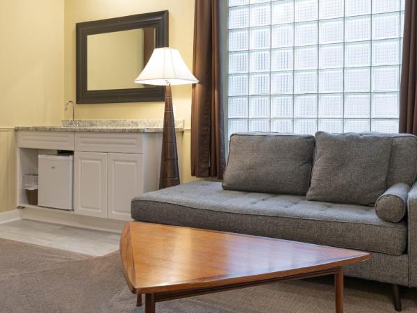 Banff Boutique Inn - Adults only : photo 3 de la chambre chambre lit king-size