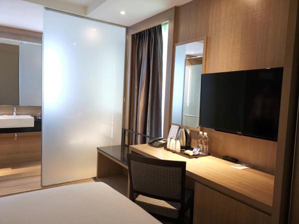 KSL Hot Spring Resort : photo 2 de la chambre chambre lit king-size standard