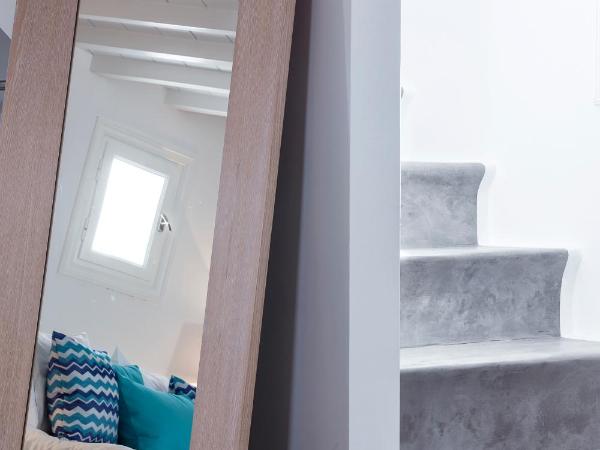 Absolute Mykonos Suites & More : photo 7 de la chambre moulin à vent traditionnel jacuzzi extérieur