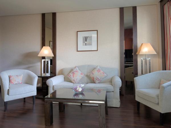 Hotel Cordoba Center : photo 7 de la chambre suite junior