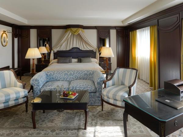 Hotel Cordoba Center : photo 2 de la chambre grande suite avec jacuzzi