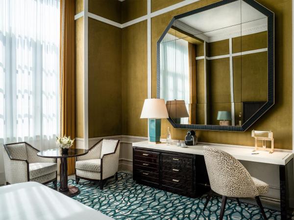 Maison Albar - Le Monumental Palace : photo 2 de la chambre hébergement double ou lits jumeaux exécutif - vue sur ville