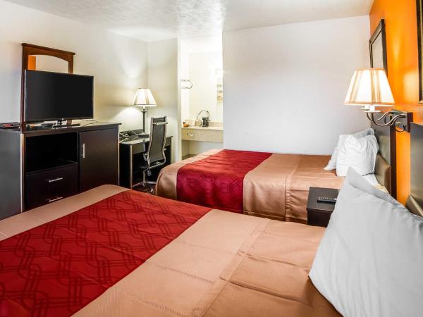 Econo Lodge Downtown : photo 3 de la chambre chambre standard avec 2 lits queen-size - non-fumeurs