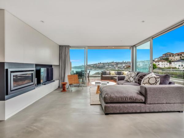 Tamarama Apartments : photo 3 de la chambre penthouse