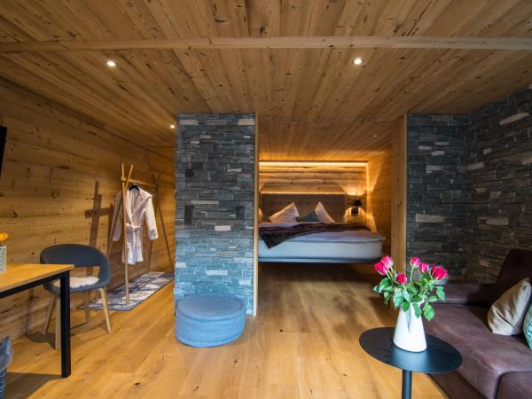 Boutique Lodge Spycher : photo 6 de la chambre suite deluxe avec balcon - vue sur montagne